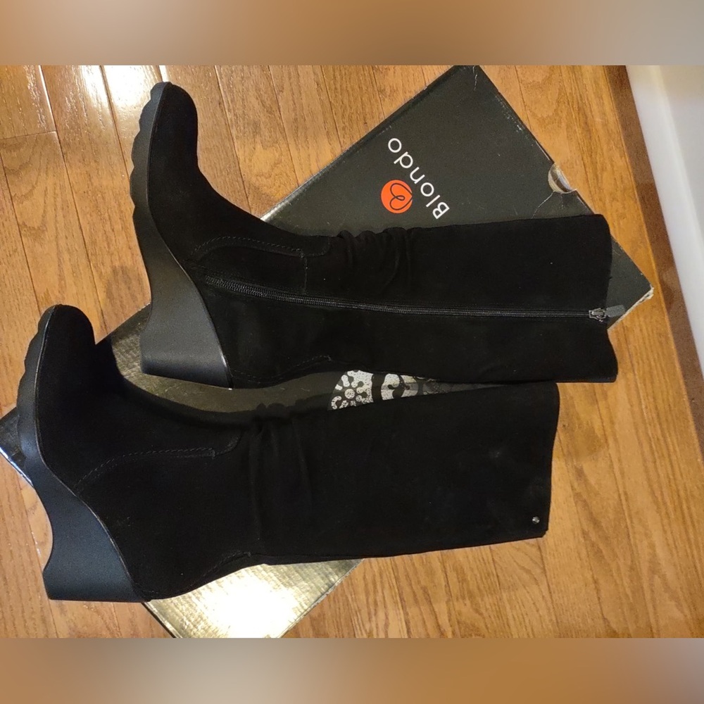 Blondo Black Suede Wedge Heeled Boots - 6.5